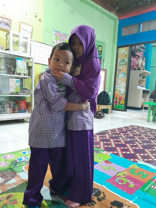 Umar dan Sarah, siswa KB & TK Islam Pintar Institute